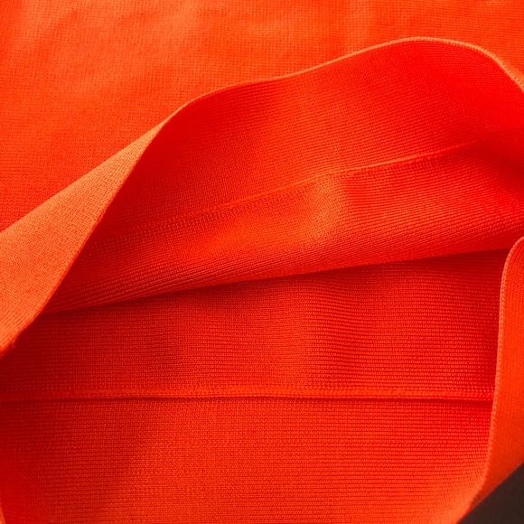 *New-* BCBG MAXAZRIA SKIRT - Picture 4 of 7